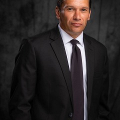 corona-actor-headshot-050