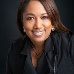 chino-salon-owner-photography-010